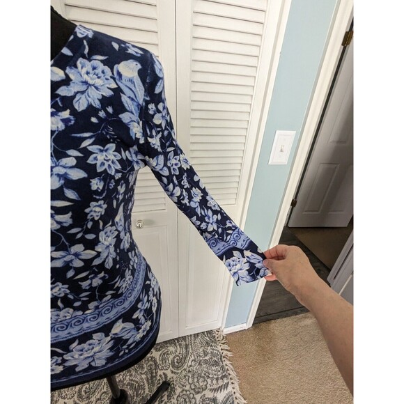 Talbots Sweater Women's sz P (XS) Petite India Ink Blue Bird Floral Toile Scoop - Picture 5 of 13